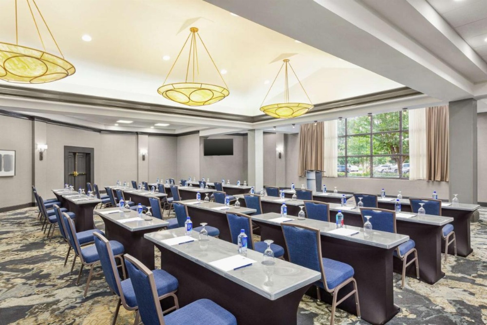 DoubleTree By Hilton Hotel Jackson